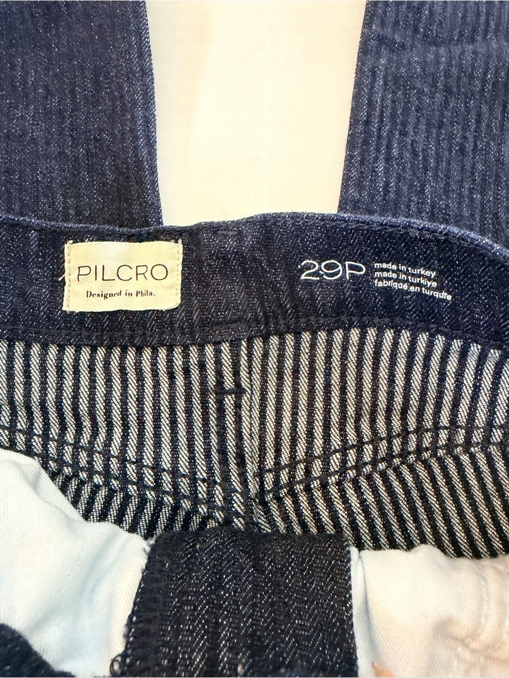Pilcro Women's Dark Wash Denim High Waisted Wide Leg Cuffed Jeans Size 29p - Picture 10 of 15